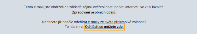 Obrázek označuje, kde se v patičce e-mailu lze odhlásit z odběru